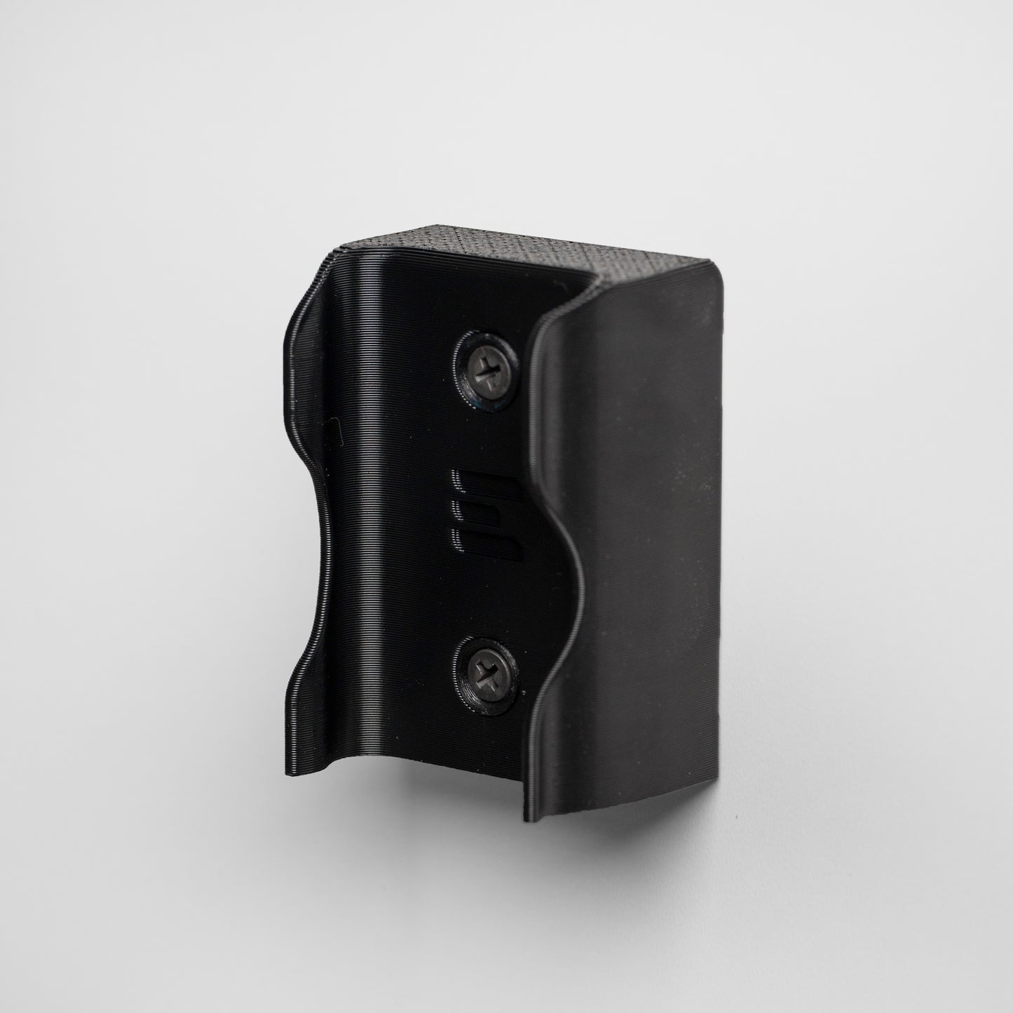 custom wall mount designed to fit Makita XBU03Z blower securely