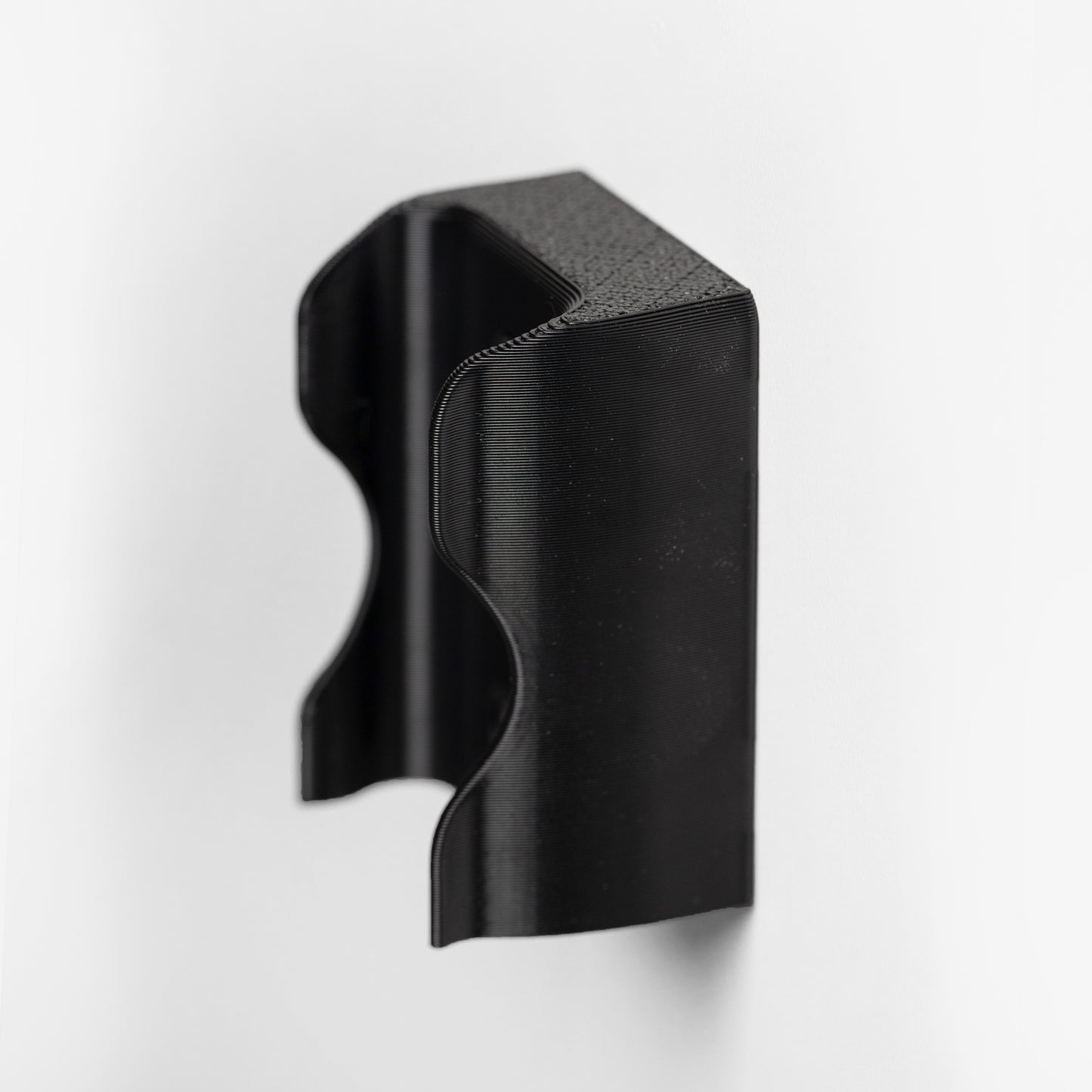 custom wall mount designed to fit Makita XBU03Z blower securely